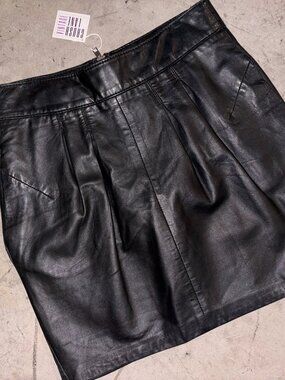 Vintage BZR Bruns Bazaar Black Leather Mini Skirt 34